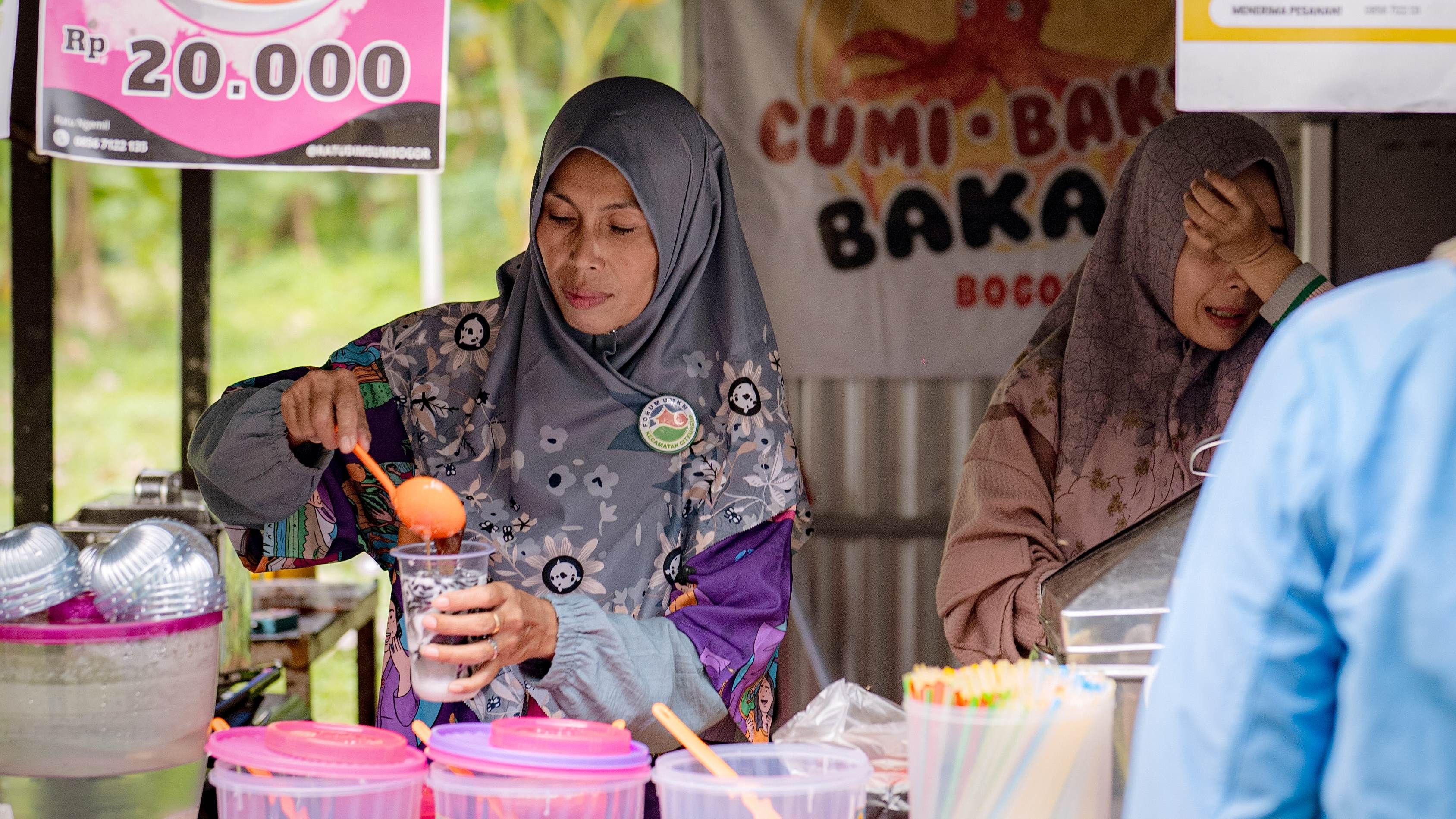 Cerita ibu Siti Es Dawet Ireng Pawon Jiwandono (2).jpg